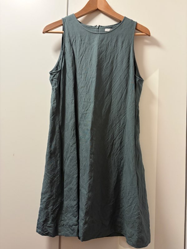 Kjóll Uniqlo Nýr
