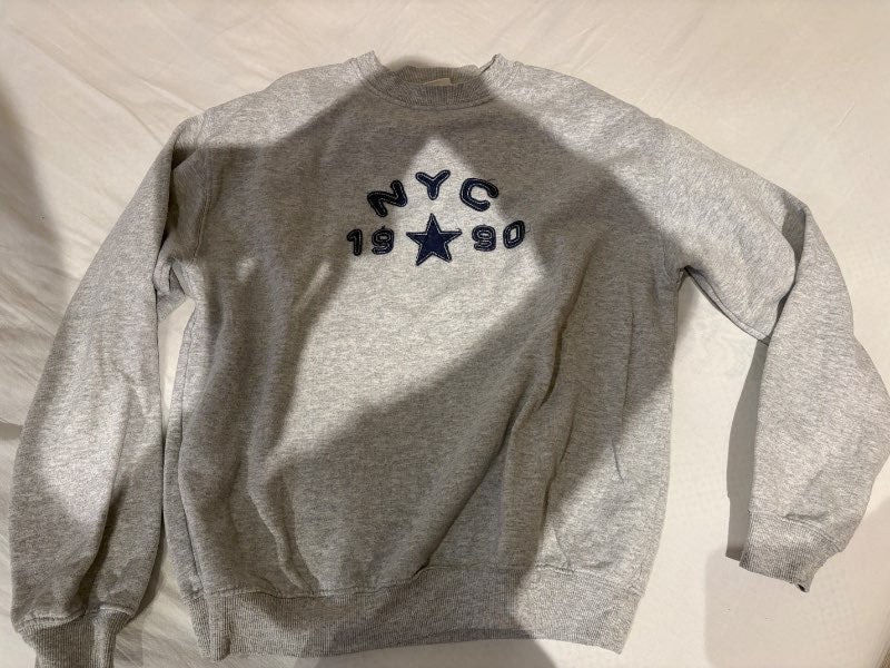 Urban Outfitters peysa