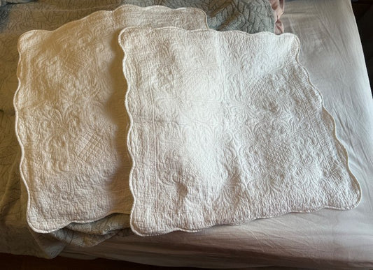 Púðaver, NÝ, keypt í Laura Ashley, saman á 3800