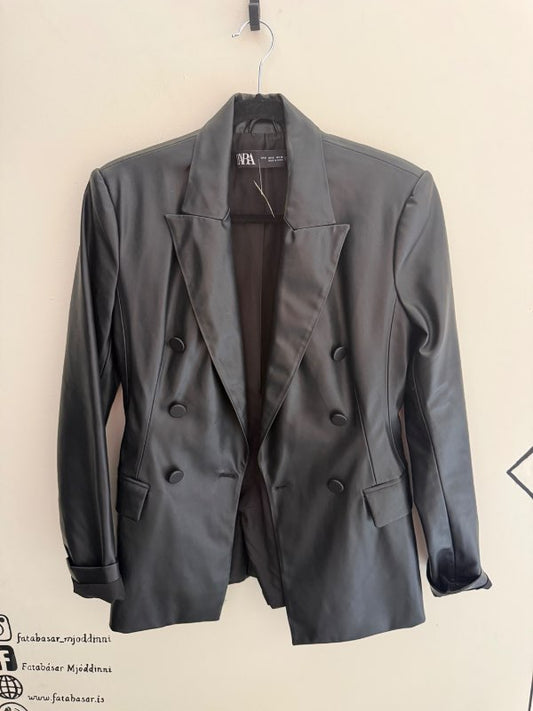 Pleather blazer Zara