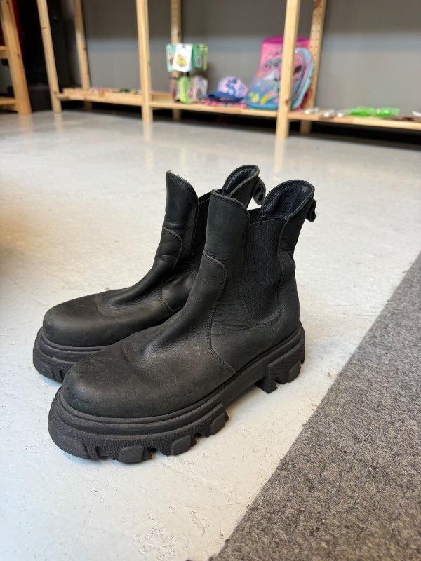 Sixmix boots