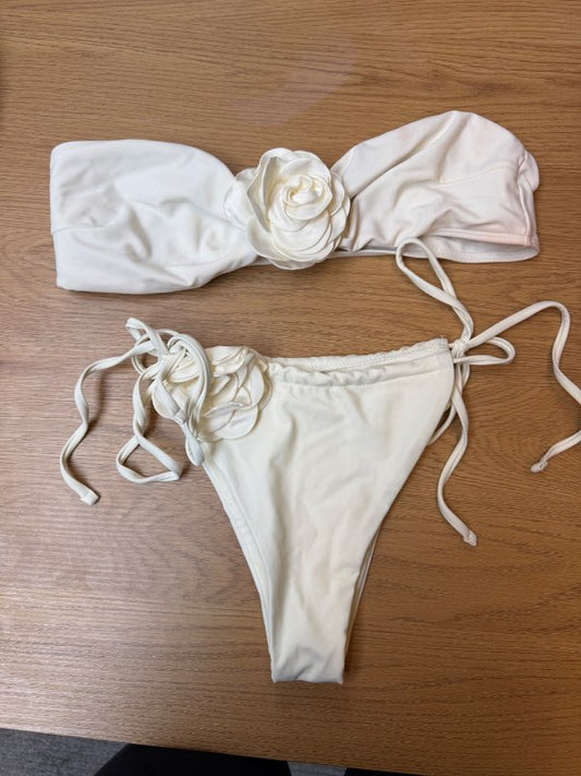 kremað bikiní