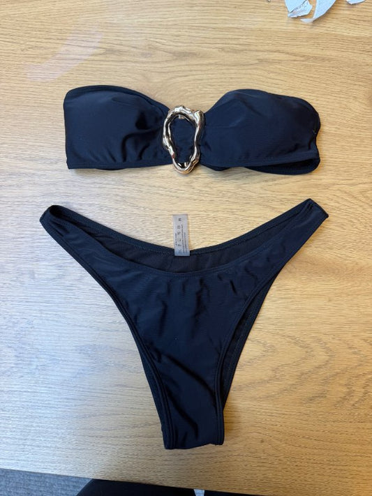 Svart bikiní