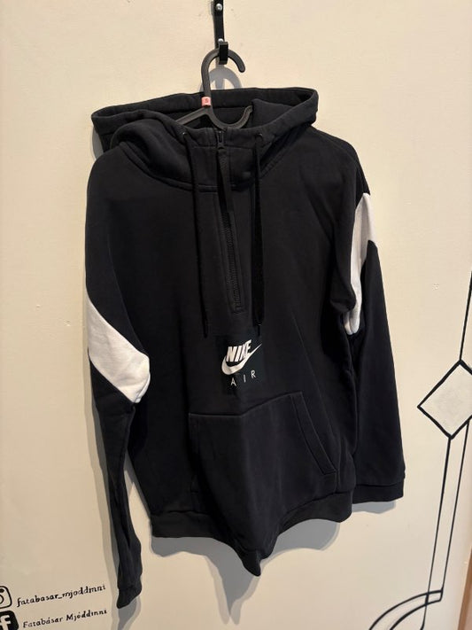 Nike hálfrennd hettupeysa