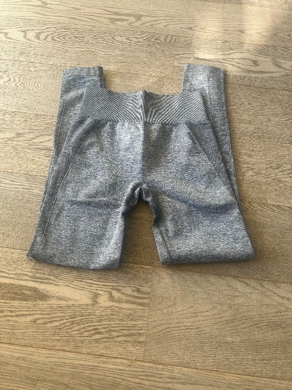 gymshark grár buxur