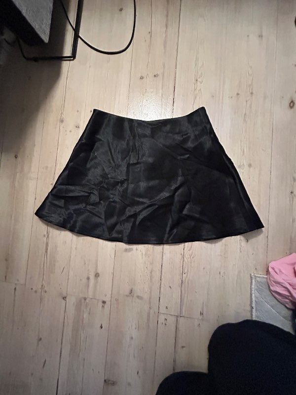 SHEIN pils