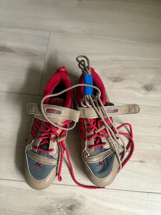 Adidas skór