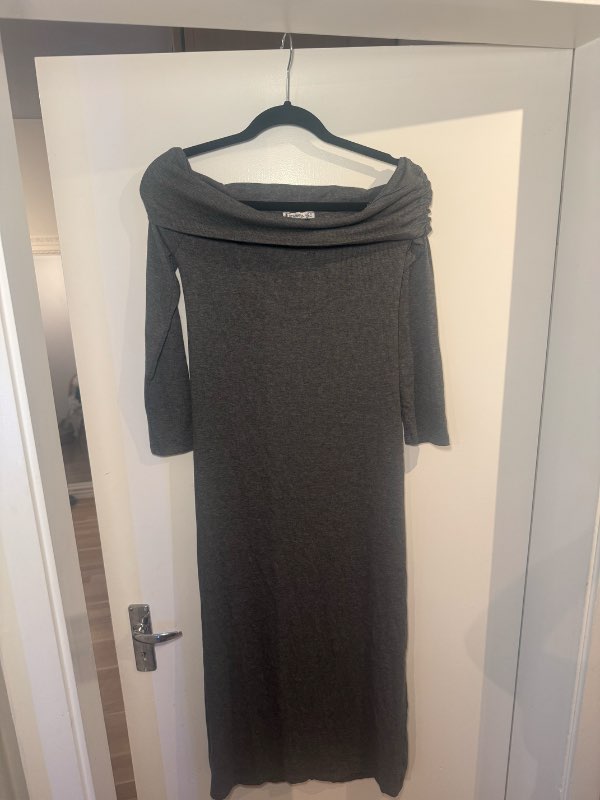Stradivarius Dress/Kjóll