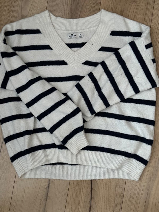 Hollister röndótt peysa