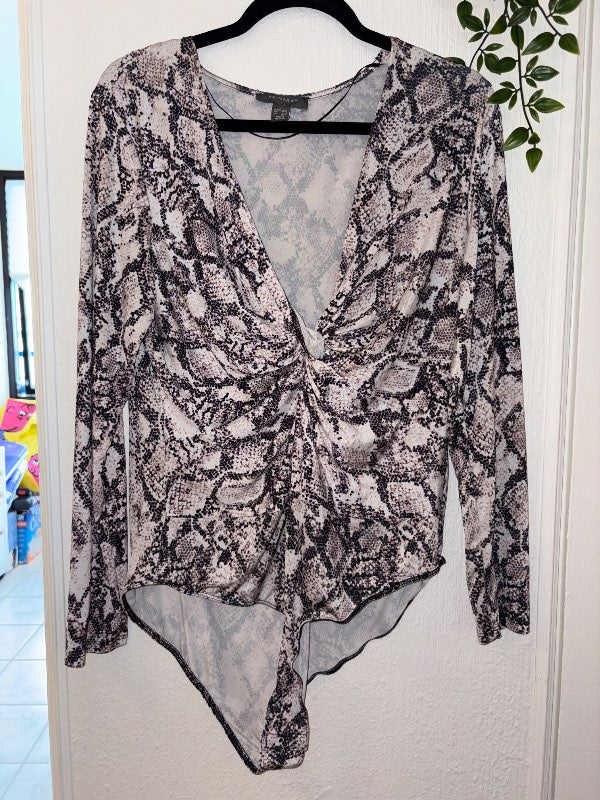 Primark snakeprint samfella úr teygjuefni