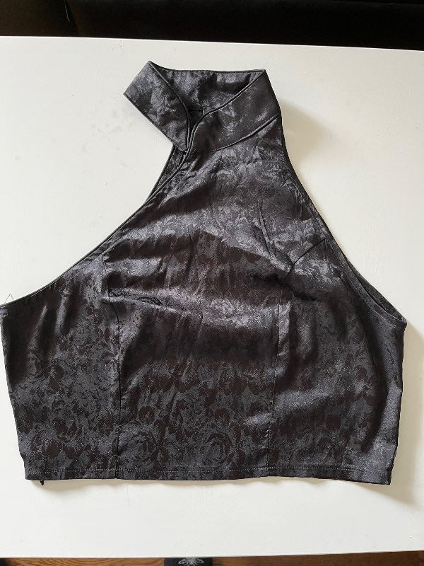 Satin toppur svartur