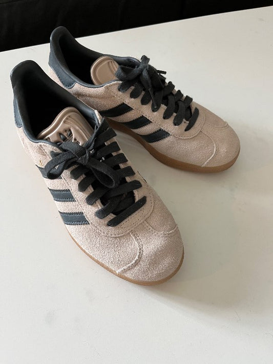 Adidas gazelle skór