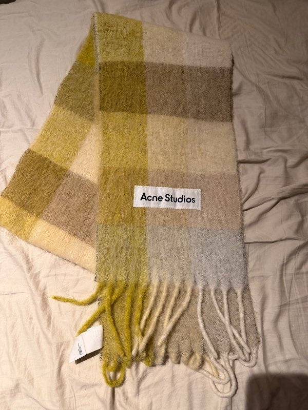 Acne Studio trefill