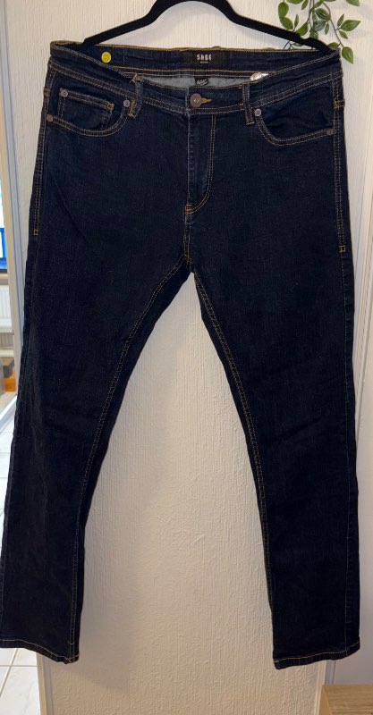 SMOG slim fit dökkar gallabuxur - eins og nýjar