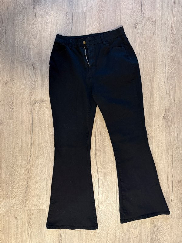 Svartar gallabuxur (wideleg)