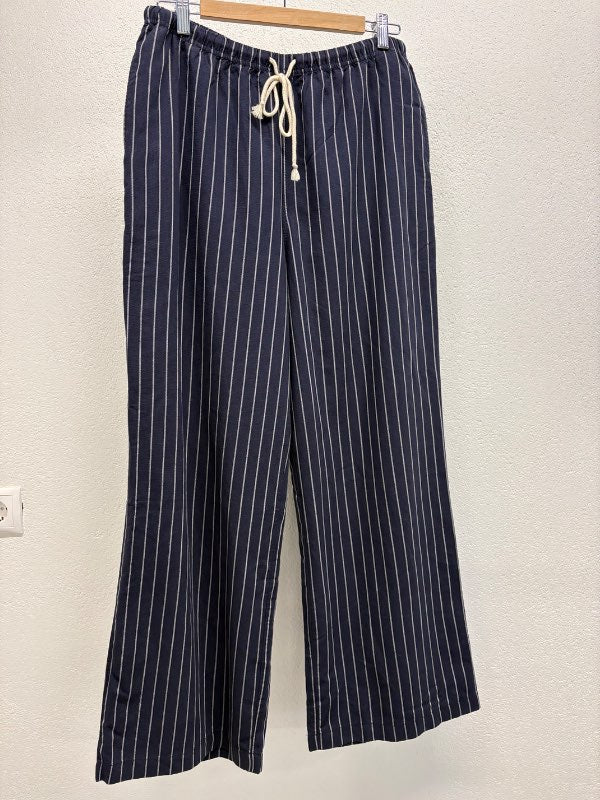 Uniqlo buxur dökkbláar