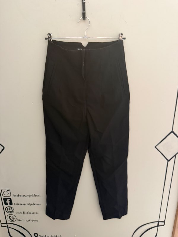ZARA dragtbuxur