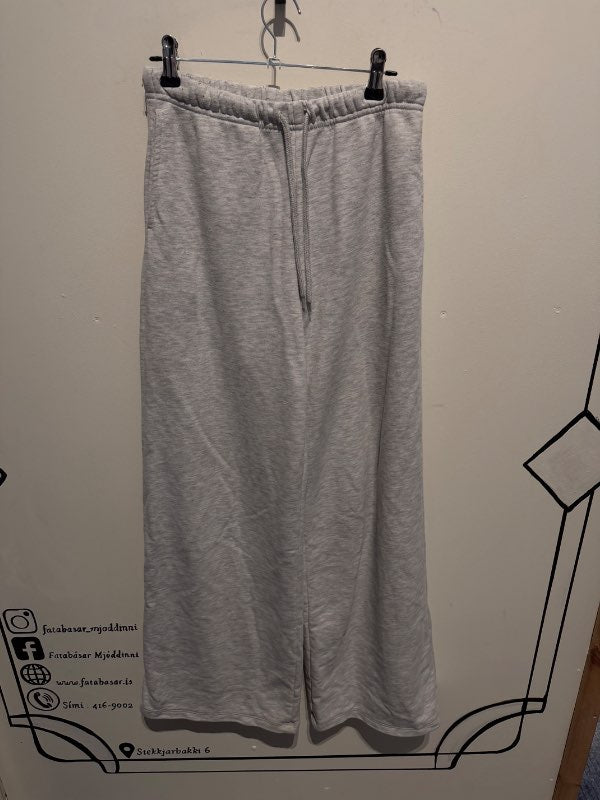 Gina tricot gráar joggingbuxur