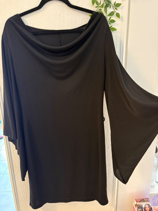 Black dress with beautiful neckline and wide sleeves