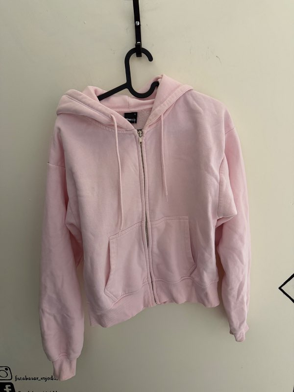 Gina tricot hettupeysa