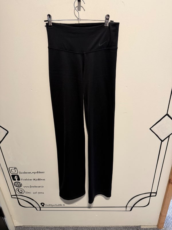 Nike dri fit straight pants