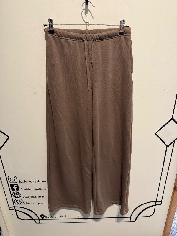 Gina Tricot brúnar buxur