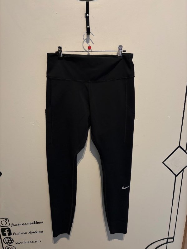 Nike dry fit iþróttabuxur nýjar