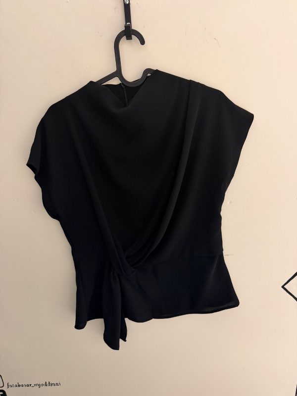 Zara svört skyrta