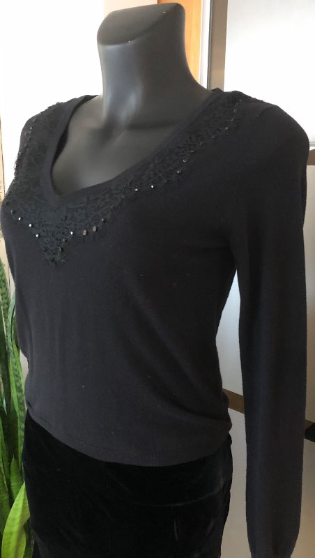 Next peysa m/pallíettum