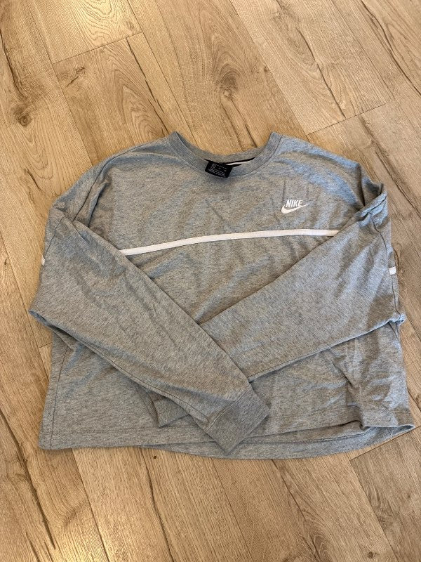 C Nike peysa þunn