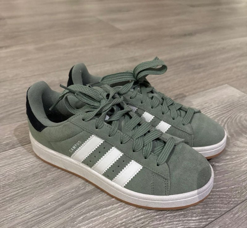 Adidas skór