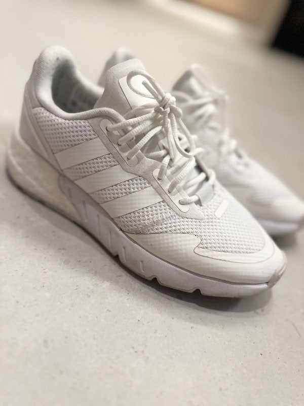 Adidas skór hvítir