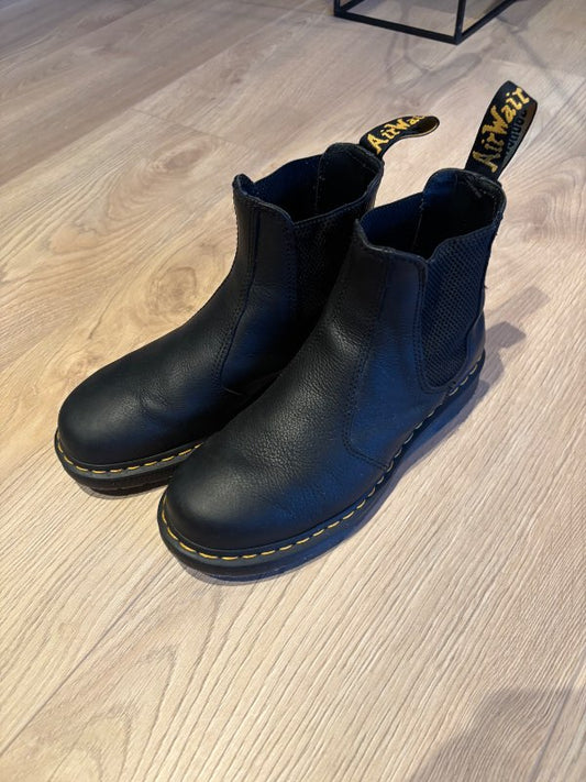 Dr. Martens skór (4x notaðir)