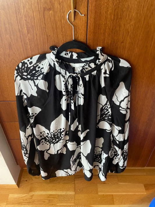 H&amp;M Svört/hvít blússa