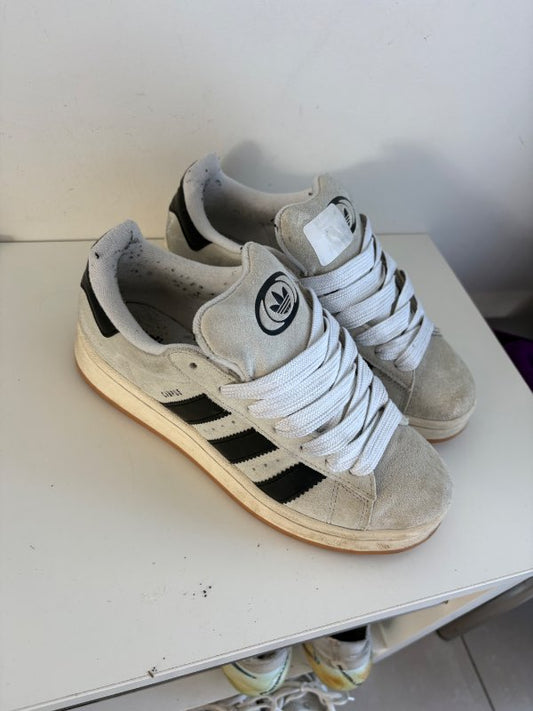 Adidas skór