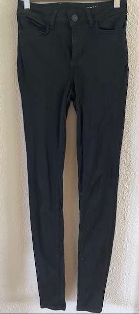 Hávær May skinny fit