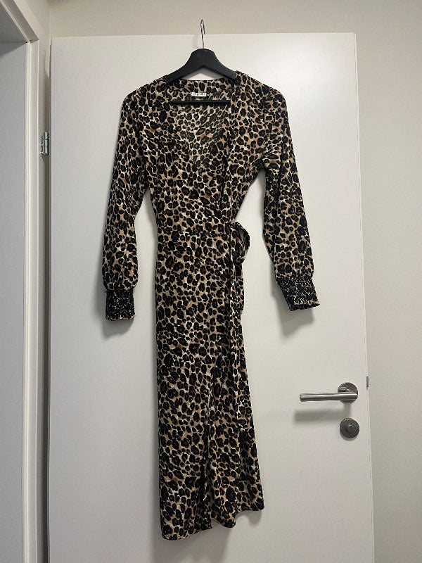 Pigaelle tiger kjóll