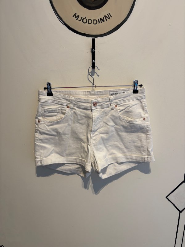 bershka stuttbuxur