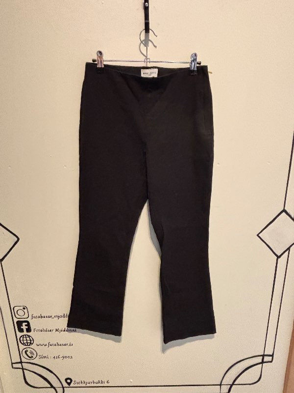 holly&whyte buxur