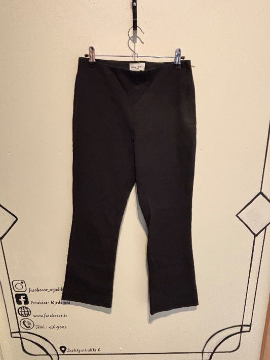 holly&whyte buxur