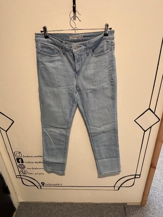 levis ljósar gallabuxur