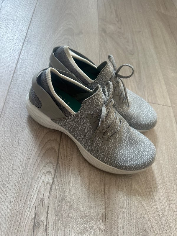 Sketchers skór