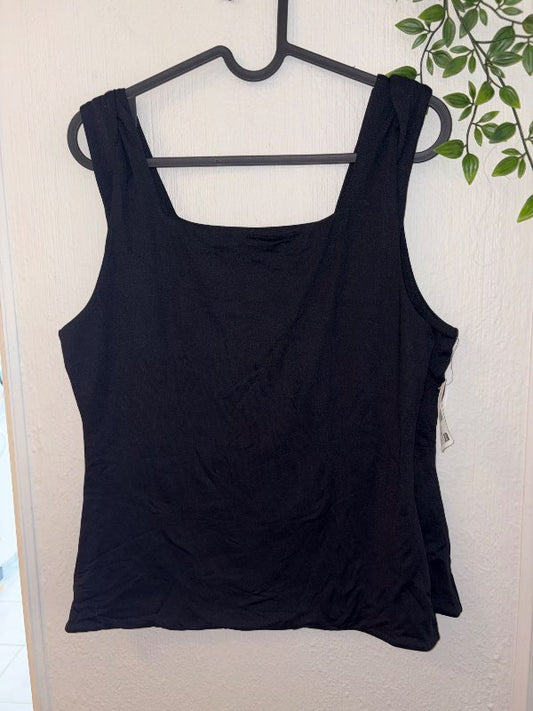 Unused stretchy tank tops 2x in a pack
