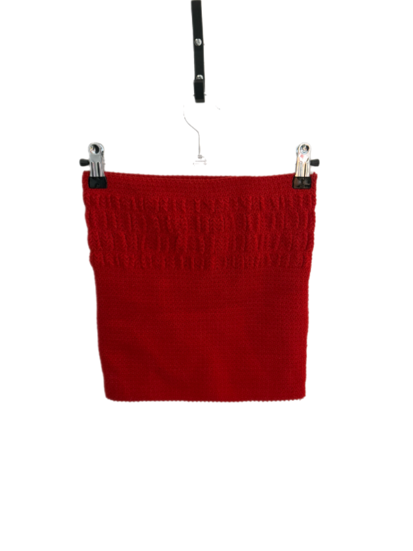 Vélprjónaður tube top