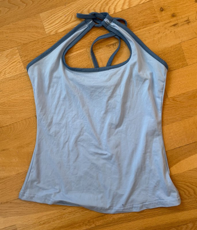 Blár halter djamm bolur