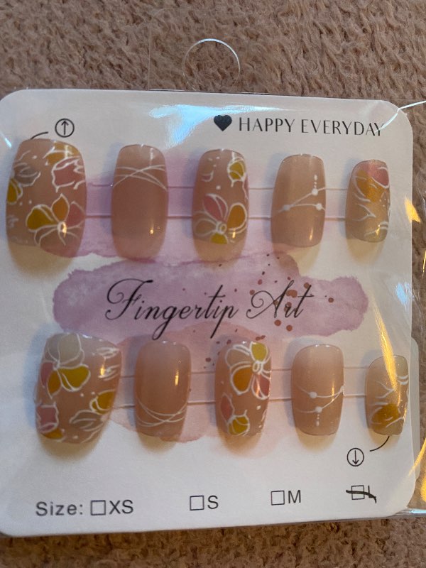 Press on nails