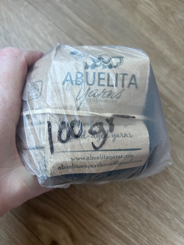 Abuelita handlitað
