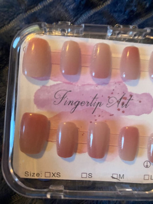 Ljósar press on nails