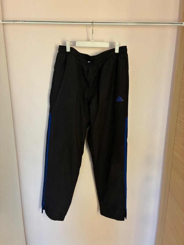 Bláar Adidas buxur