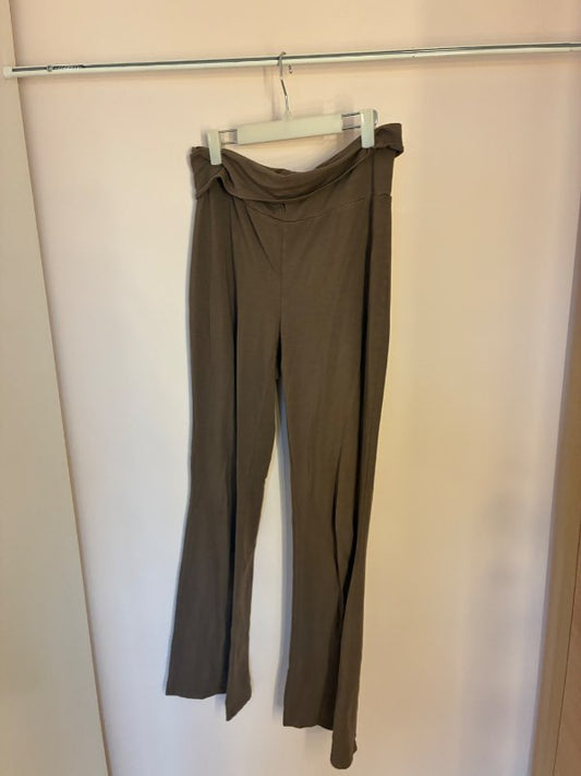Gina Tricot buxur